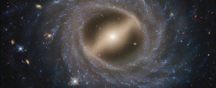 Barred Spiral Galaxy NGC 5335