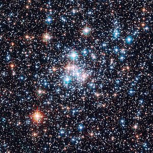Magellanic gemstone in the southern sky [NGC 290]