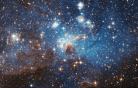 Large and small stars in harmonious coexistence