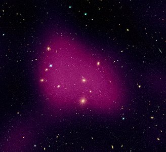 Hubble maps dark matter web in a large galaxy cluster (individual image 4)