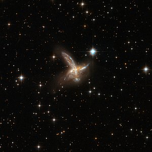 ESO 593-8