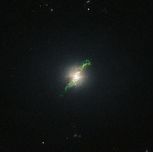 Hubble view of green filament in galaxy Mrk 1498