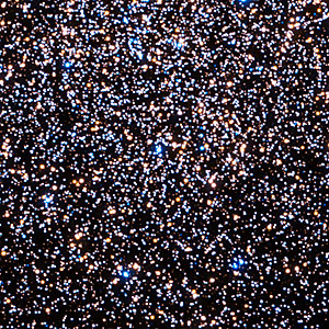 Central regions of 47 Tucanae seen in the ultraviolet