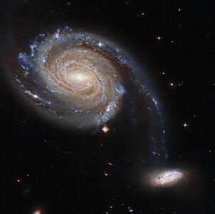 Hubble Spies a Pair of Squabbling Galaxies