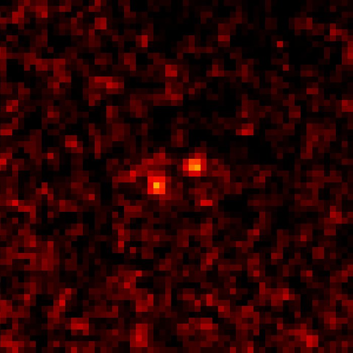 HST ACS/HRC wide view of Fomalhaut b planet in 2004 and 2006