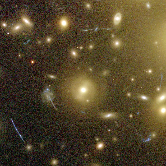 Galaxy Cluster Abell 1689 Details