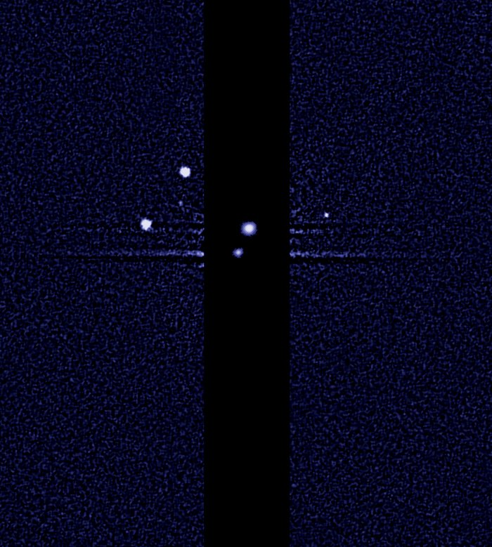 Hubble discovers a fifth moon orbiting Pluto (unannotated)