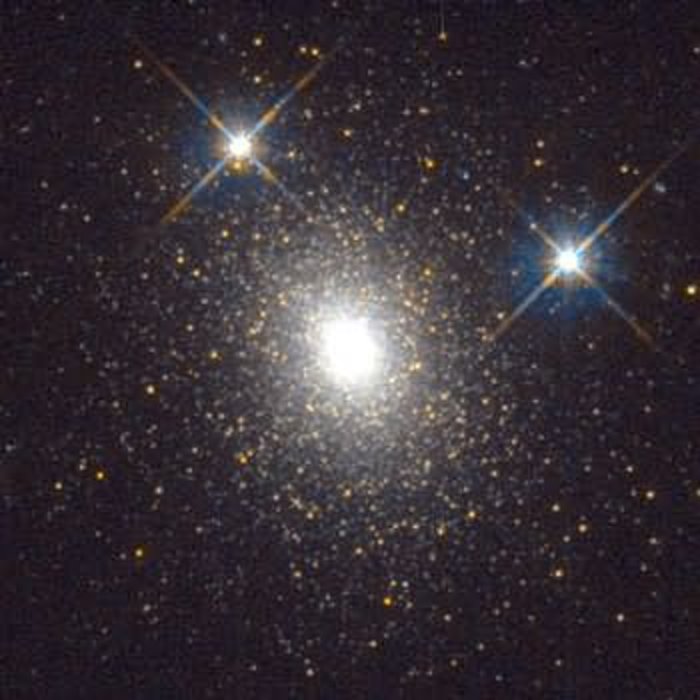 HST image of an old globular star cluster in galaxy M31