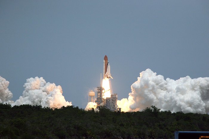 SM4: Atlantis Liftoff