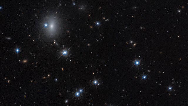 Pan video: Galaxy field of low-surface-brightness galaxy CDG-2